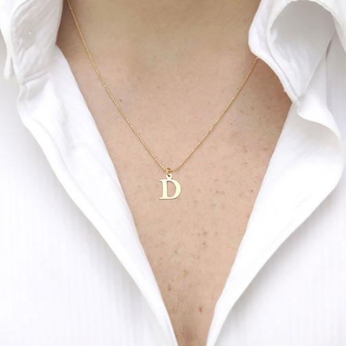 Collar Letras